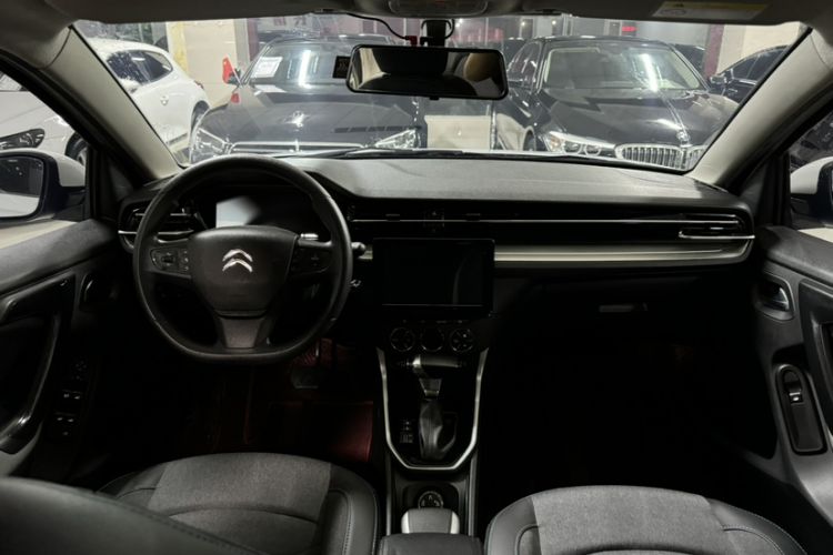 Used Citroen C3-XR 2021 190THP DCT ZhiShang Edition Interior 4