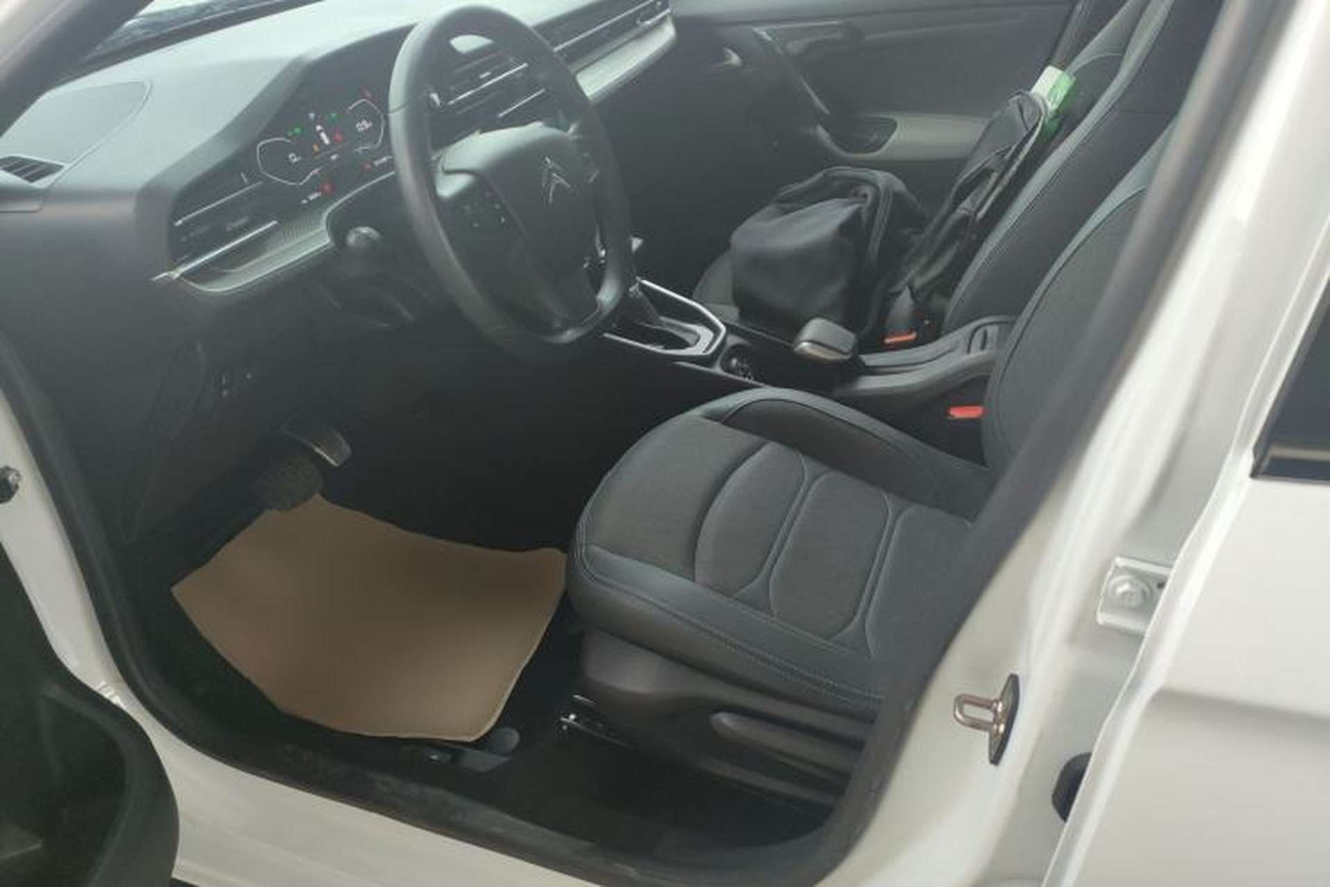 Used Citroen C3-XR 2021 190THP DCT ZhiShang Edition Left Front Seat