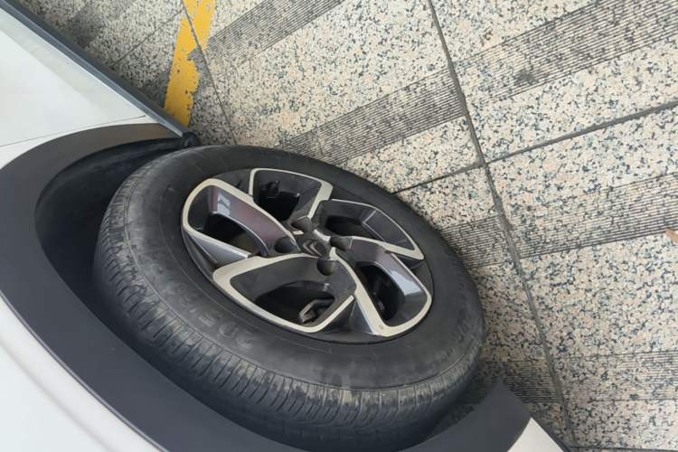 Used Citroen C3-XR 2021 190THP DCT ZhiShang Edition Left Front Wheel Hub
