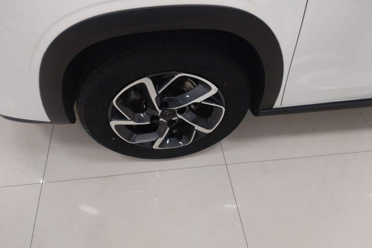 Used Citroen C3-XR 2021 190THP DCT ZhiShang Edition Left Front Wheel Hub