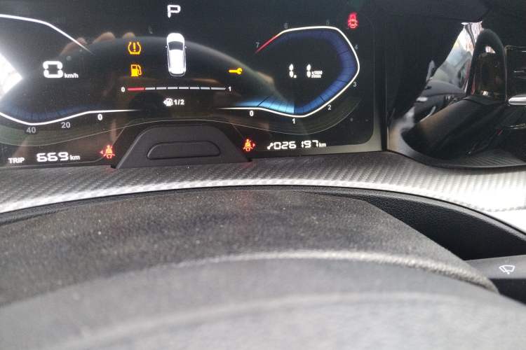 Used Citroen C3-XR 2021 190THP DCT ZhiShang Edition Odometer Close Up