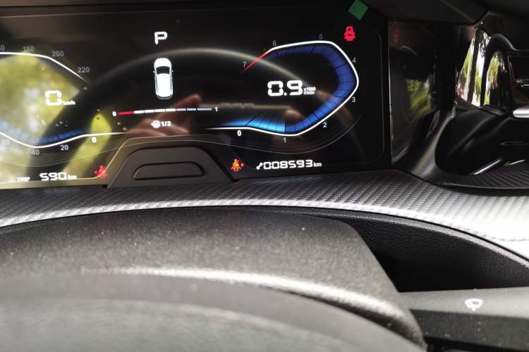 Used Citroen C3-XR 2021 190THP DCT ZhiShang Edition Odometer Close Up