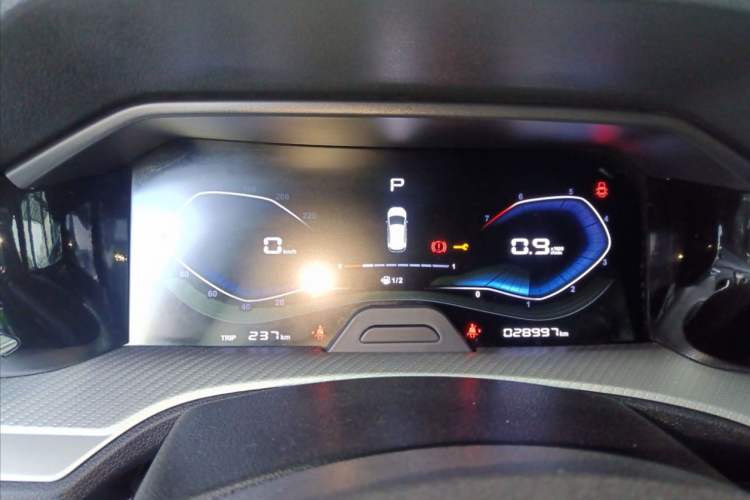 Used Citroen C3-XR 2021 190THP DCT ZhiShang Edition Odometer Close Up