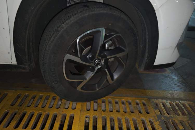 Used Citroen C3-XR 2021 190THP DCT ZhiShang Edition Right Front Wheel Hub