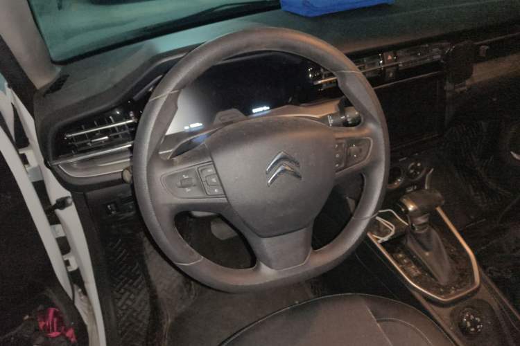 Used Citroen C3-XR 2021 190THP DCT ZhiShang Edition Steering Wheel