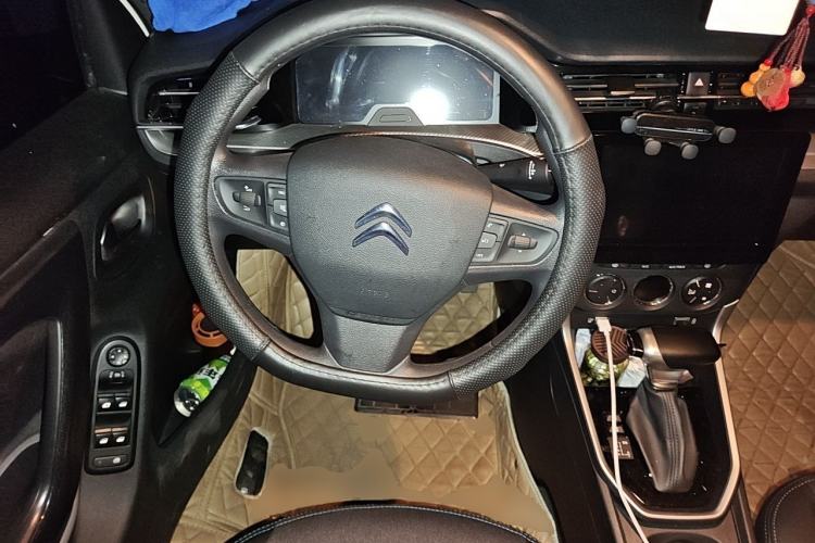 Used Citroen C3-XR 2021 190THP DCT ZhiShang Edition Steering Wheel
