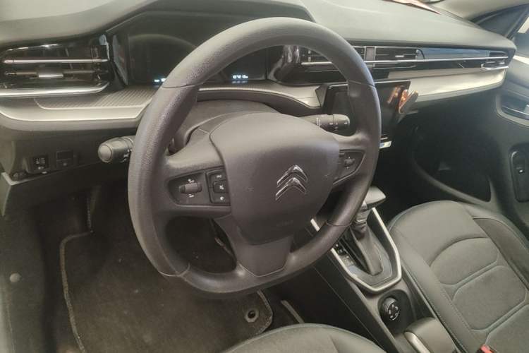 Used Citroen C3-XR 2021 190THP DCT ZhiShang Edition Steering Wheel