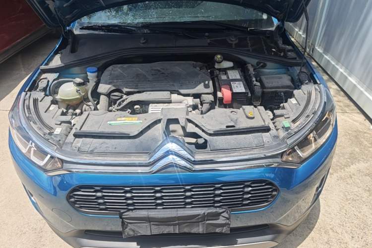 Used Citroen C3L 2020 190THP Automatic Shining Edition Engine Bay