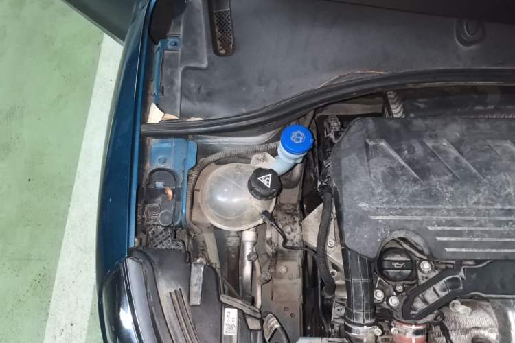 Used Citroen C3L 2020 190THP Automatic Shining Edition Engine Bay Right