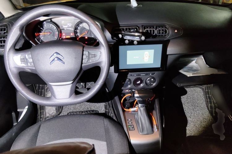 Used Citroen C3L 2020 190THP Automatic RuiSheng Edition Center Console