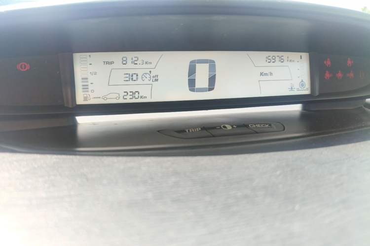 Used Citroen C4 2006 1.6 Luxury Model with Sunroof Instrument Cluster