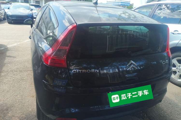 Used Citroen C4 2006 1.6 Luxury Model with Sunroof Rear Left 45 Deg