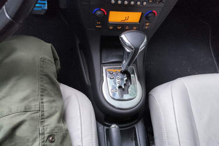Used Citroen C4 2009 1.6T Luxury Edition Gear Lever