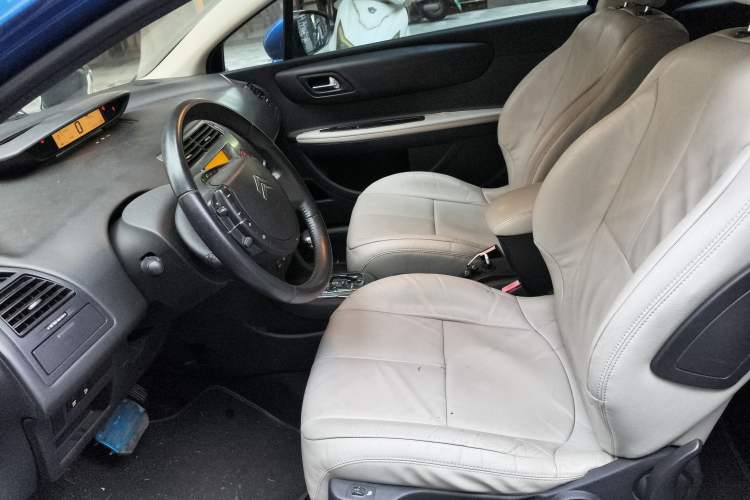 Used Citroen C4 2009 1.6T Luxury Edition Left Front Seat