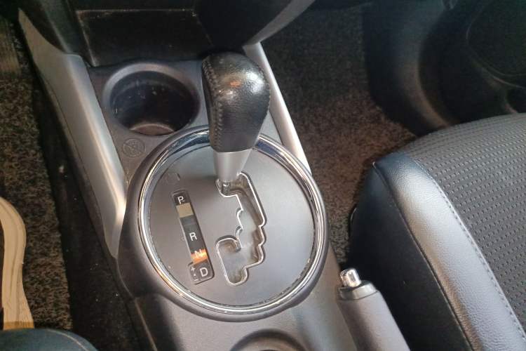 Used Citroen C4 Aircross 2013 2.0L Two-Wheel Drive Comfort Edition Gear Lever