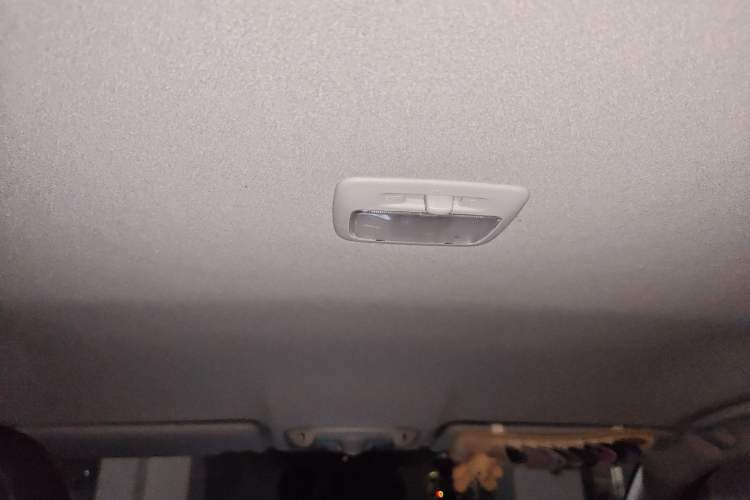 Used Citroen C4 Aircross 2013 2.0L Two-Wheel Drive Comfort Edition Headliner