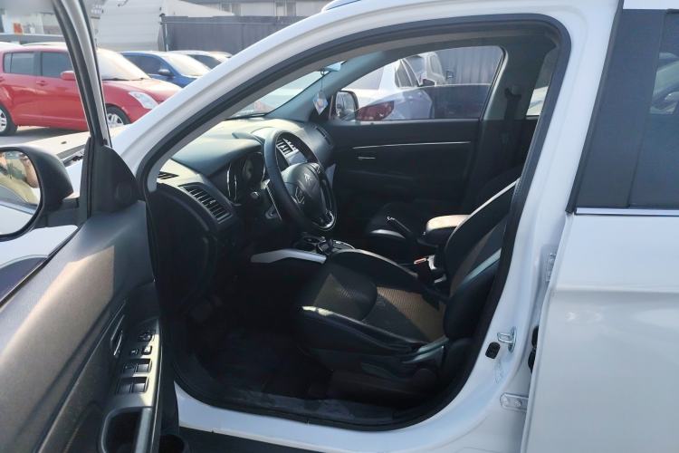 Used Citroen C4 Aircross 2013 2.0L Two-Wheel Drive Comfort Edition Left Front Seat