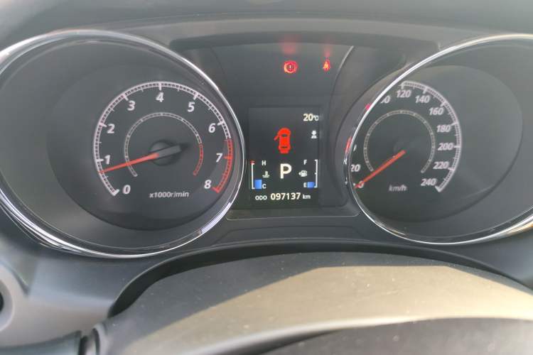 Used Citroen C4 Aircross 2013 2.0L Two-Wheel Drive Comfort Edition Odometer Close Up
