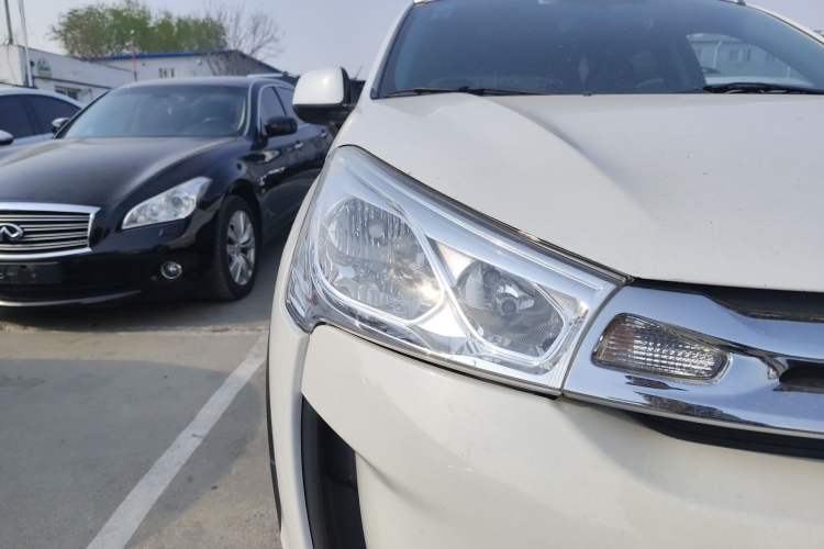 Used Citroen C4 Aircross 2013 2.0L Two-Wheel Drive Comfort Edition Right Front Headlight