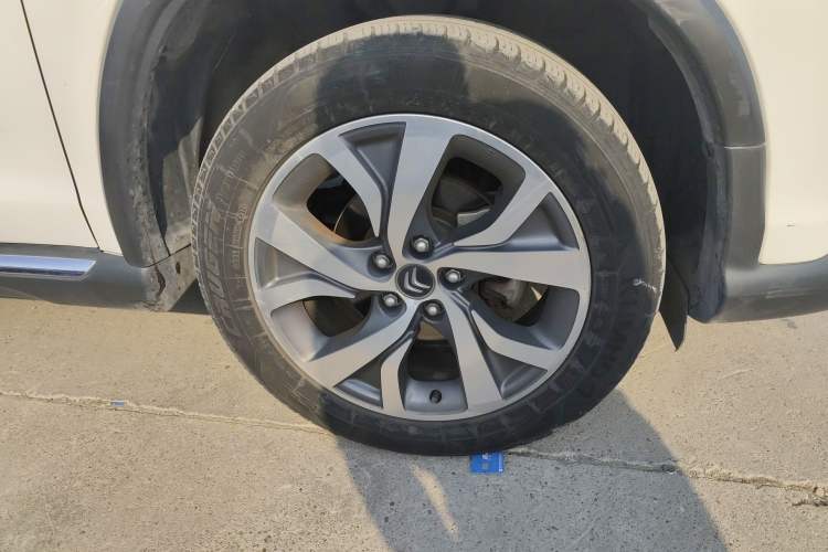 Used Citroen C4 Aircross 2013 2.0L Two-Wheel Drive Comfort Edition Right Front Wheel Hub
