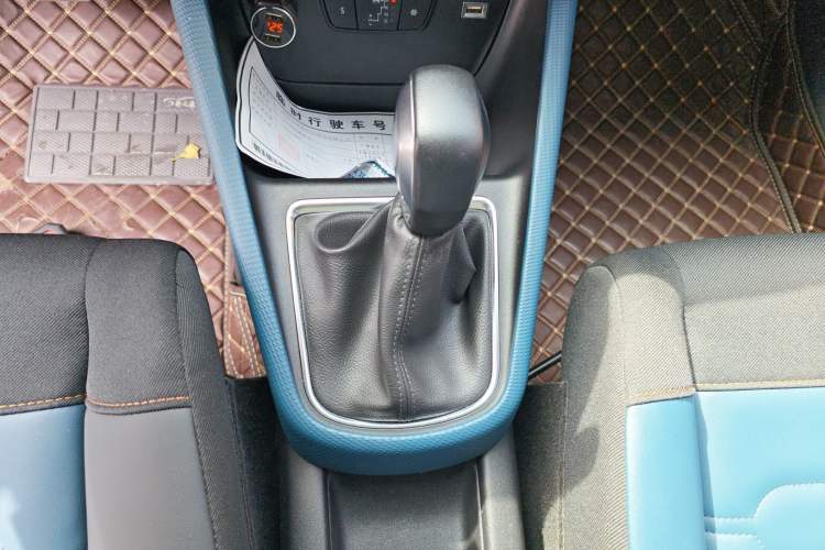 Used Citroen C4 AIRCROSS Yunyi 2018 230THP Automatic Internet E-Zhi Edition Gear Lever