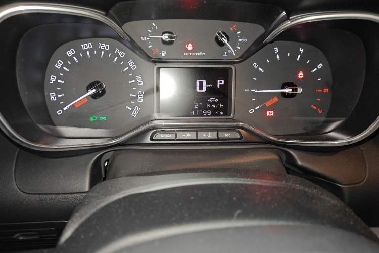 Used Citroen C4 AIRCROSS Yunyi 2018 230THP Automatic Elysee Edition Odometer Close Up