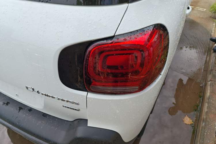 Used Citroen C4 AIRCROSS Yunyi 2018 230THP Automatic Internet E-Zhi Edition Right Rear Taillight