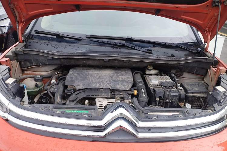 Used Citroen C4 AIRCROSS Yunyi 2018 230THP Automatic Elysee Edition Engine Bay