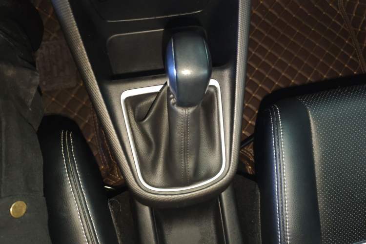 Used Citroen C4 AIRCROSS Yunyi 2018 230THP Automatic Elysee Edition Gear Lever