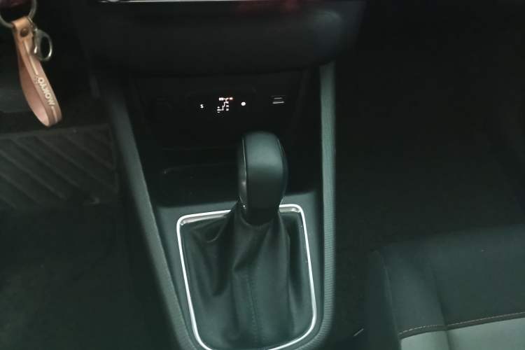 Used Citroen C4 AIRCROSS Yunyi 2018 350THP Automatic Internet E-Zhi Edition Gear Lever