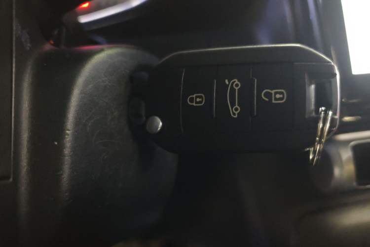 Used Citroen C4 AIRCROSS Yunyi 2018 230THP Automatic Elysee Edition Interior 1