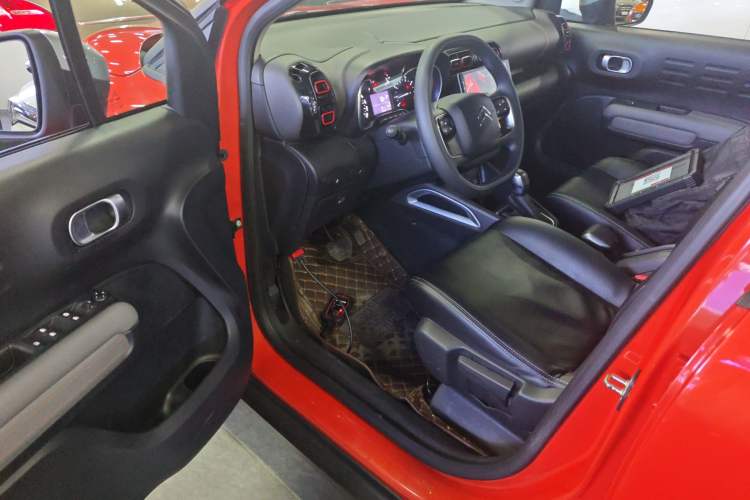 Used Citroen C4 AIRCROSS Yunyi 2018 230THP Automatic Elysee Edition Interior 3