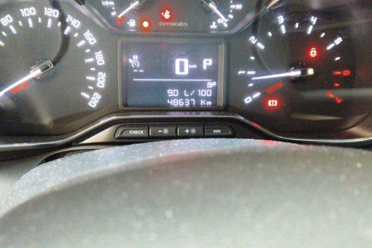 Used Citroen C4 AIRCROSS Yunyi 2018 350THP Automatic Internet E-Zhi Edition Odometer Close Up