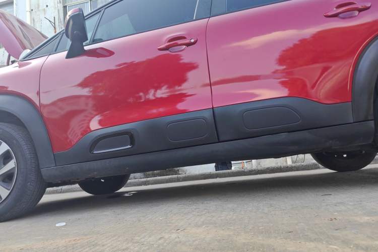 Used Citroen C4 AIRCROSS Yunyi 2018 230THP Automatic Elegance Edition Left Side Sill