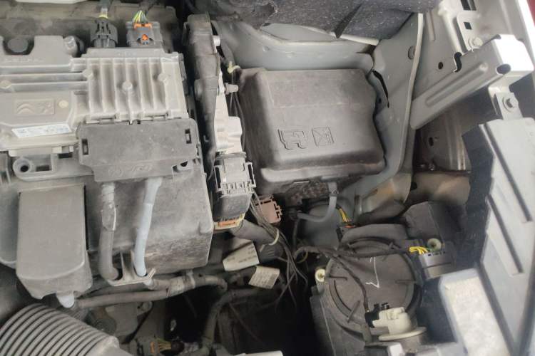 Used Citroen C4 AIRCROSS Yunyi 2018 350THP Automatic Internet E-Enjoy Edition Engine Bay Left
