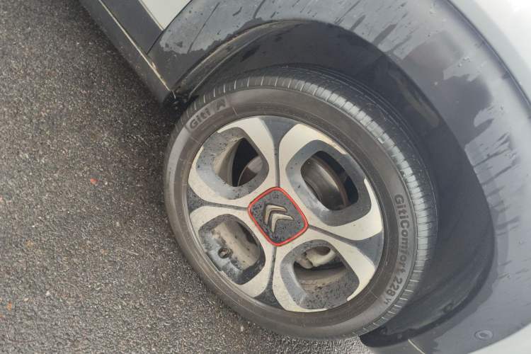 Used Citroen C4 AIRCROSS Yunyi 2018 350THP Automatic Internet E-Enjoy Edition Right Front Wheel Hub