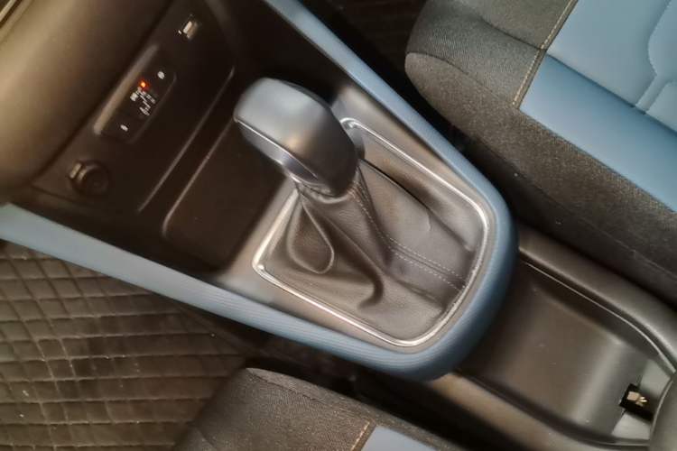 Used Citroen C4 AIRCROSS Yunyi 2018 350THP Automatic Internet E-Zhi Edition Gear Lever