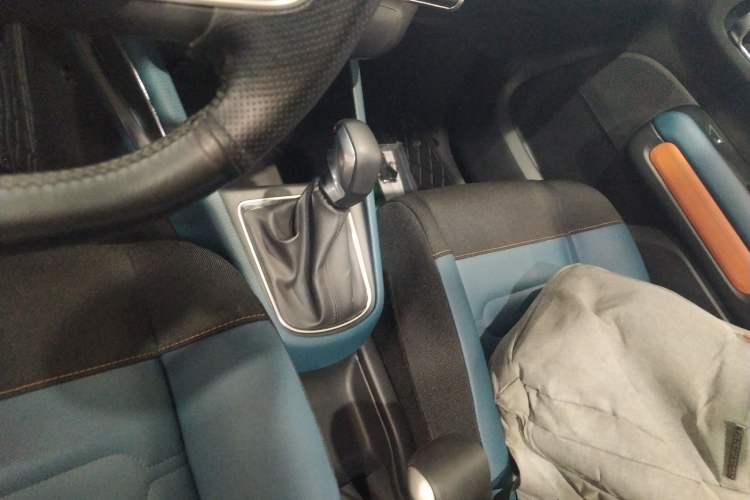 Used Citroen C4 AIRCROSS Yunyi 2018 350THP Automatic Internet E-Zhi Edition Gear Lever