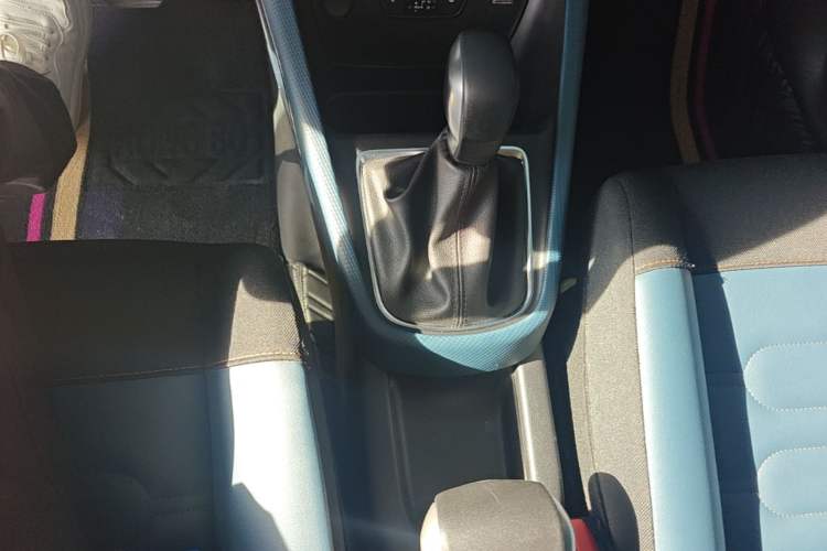 Used Citroen C4 AIRCROSS Yunyi 2018 230THP Automatic Internet E-Zhi Edition Gear Lever