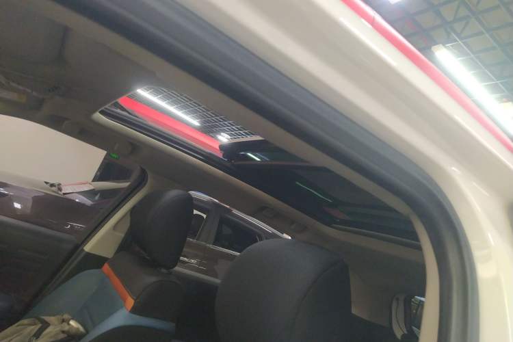 Used Citroen C4 AIRCROSS Yunyi 2018 350THP Automatic Internet E-Zhi Edition Headliner