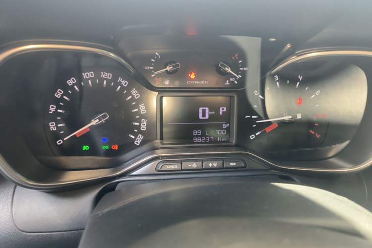 Used Citroen C4 AIRCROSS Yunyi 2018 350THP Automatic Internet E-Zhi Edition Instrument Cluster