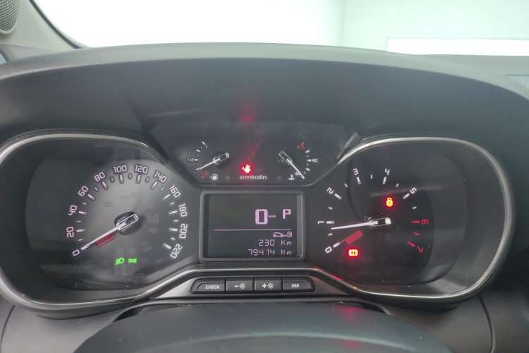 Used Citroen C4 AIRCROSS Yunyi 2018 350THP Automatic Internet E-Zhi Edition Instrument Cluster