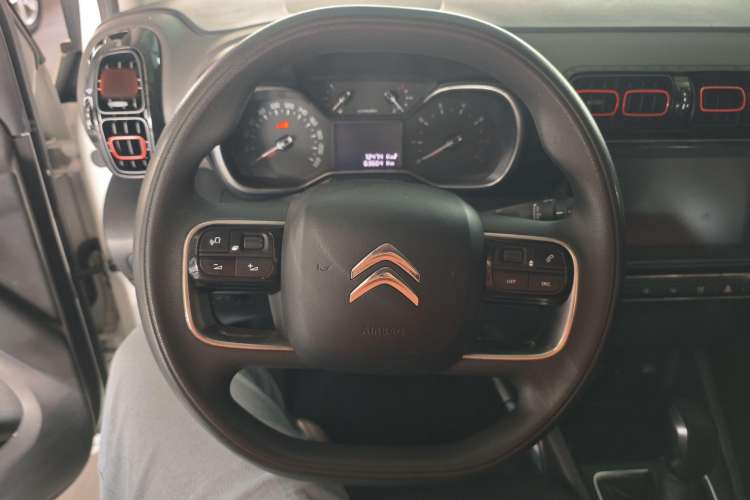 Used Citroen C4 AIRCROSS Yunyi 2018 230THP Automatic Elegance Edition Interior 1