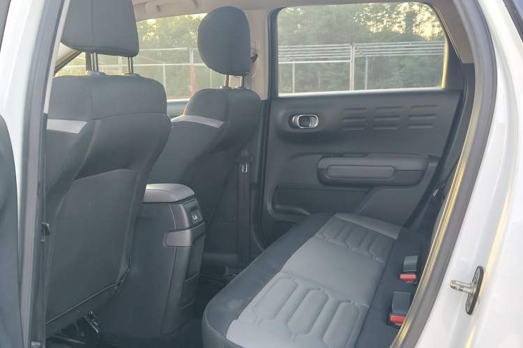 Used Citroen C4 AIRCROSS Yunyi 2018 350THP Automatic Internet E-Zhi Edition Interior 6