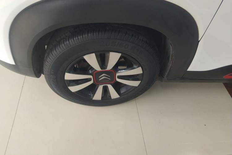 Used Citroen C4 AIRCROSS Yunyi 2018 350THP Automatic Internet E-Zhi Edition Left Front Wheel Hub