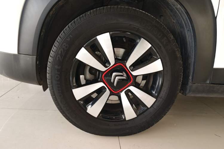 Used Citroen C4 AIRCROSS Yunyi 2018 230THP Automatic Elysee Edition Left Front Wheel Hub