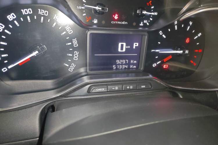 Used Citroen C4 AIRCROSS Yunyi 2018 230THP Automatic Internet E-Zhi Edition Odometer Close Up