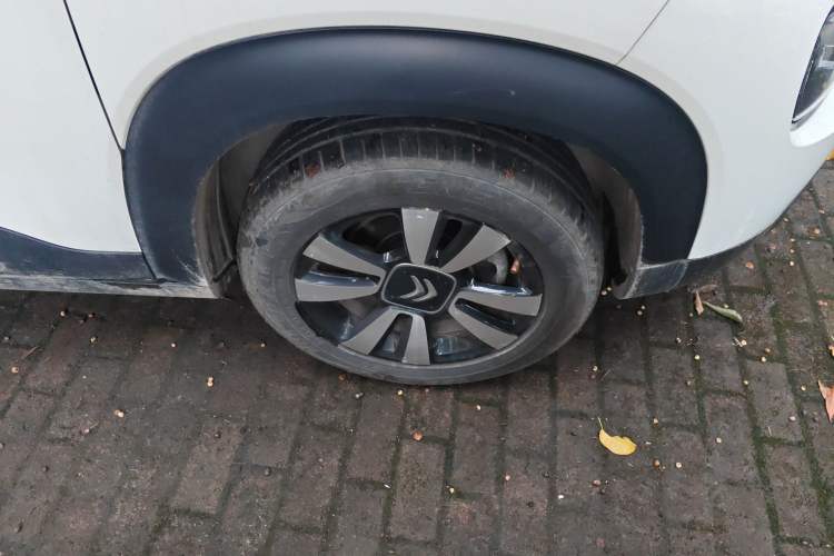 Used Citroen C4 AIRCROSS Yunyi 2018 230THP Automatic Elysee Edition Right Front Wheel Hub
