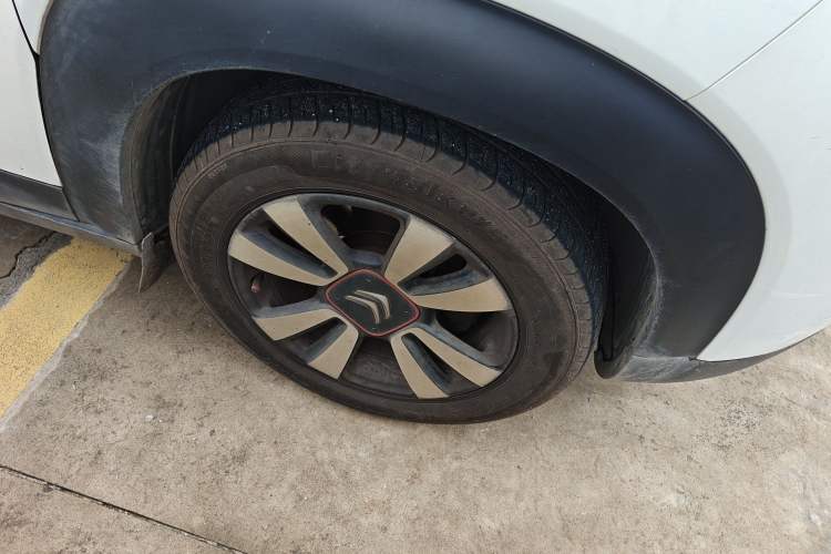 Used Citroen C4 AIRCROSS Yunyi 2018 350THP Automatic Internet E-Zhi Edition Right Front Wheel Hub