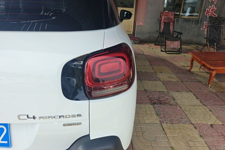 Used Citroen C4 AIRCROSS Yunyi 2018 230THP Automatic Internet E-Zhi Edition Right Rear Taillight